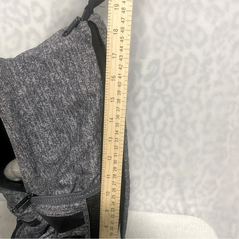 Adidas Classic 3S Backpack, Onix/Black, One Size School , Everyday, Etc,.